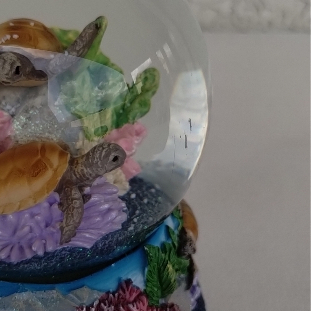 OdySea Aquarium Snow Globe Turtles AS IS Music Box Defective READ - Picture 12 of 12